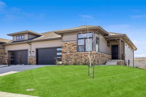 Condo For Sale - 136 NW Sunrise Drive<br/> Waukee, IA 50263