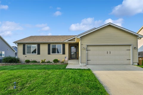 Homes For Sale - 806 37th Street<br/> Polk County, Bondurant, IA 50035