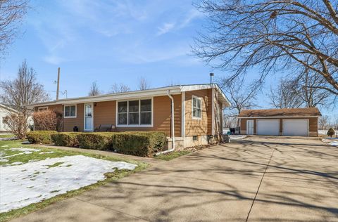 3935 NE 49th Street Des Moines IA 50317