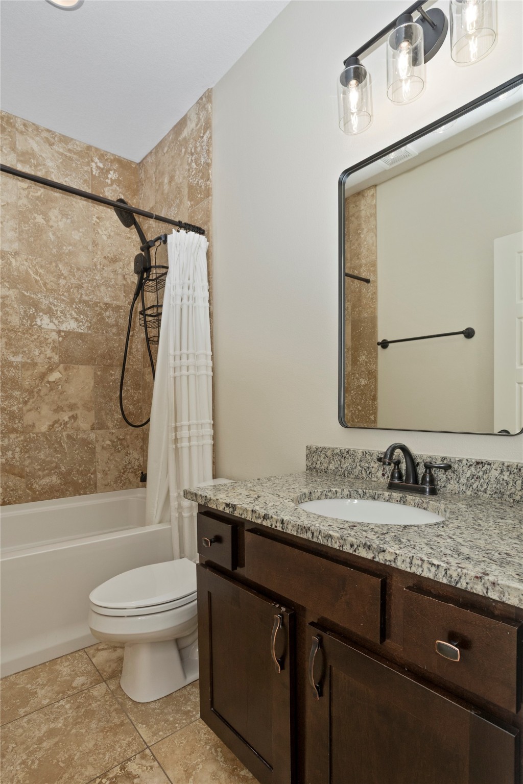 9285 Sugar Creek Circle, West Des Moines, Iowa image 12