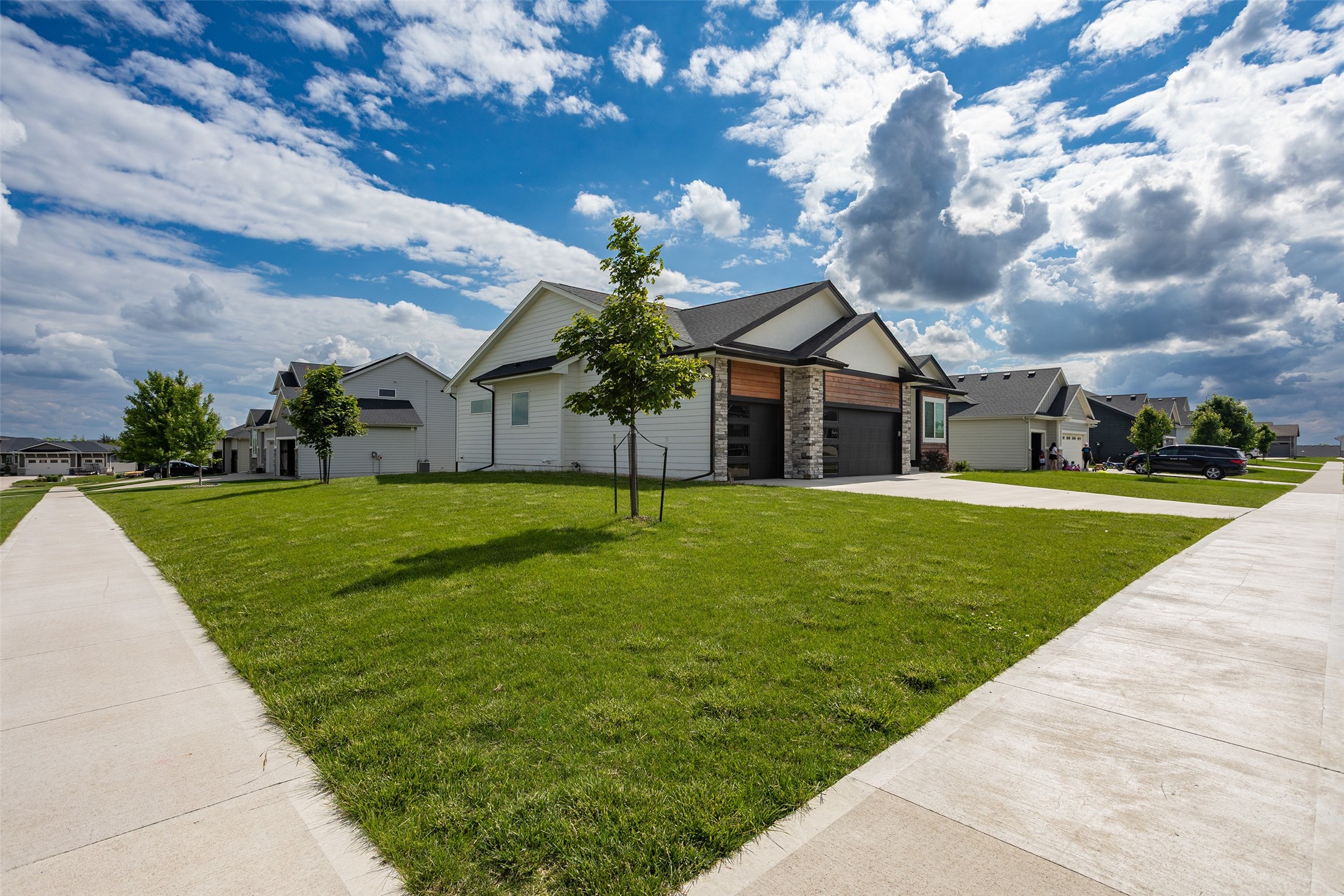 3021 NE 17th Street, Ankeny, Iowa image 2