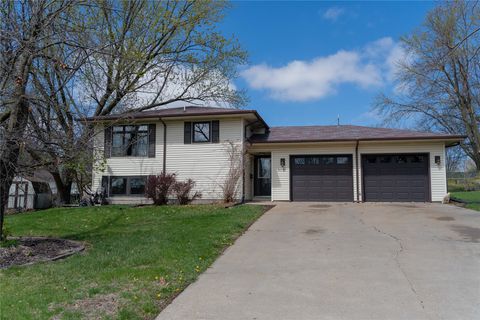 312 Pine Drive Pella IA 50219