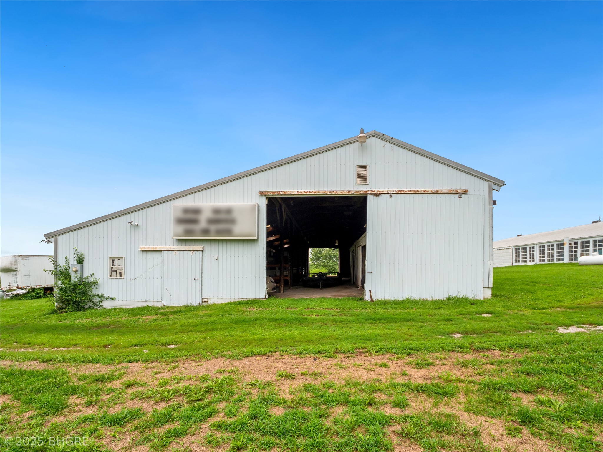 1247 Illinois Drive