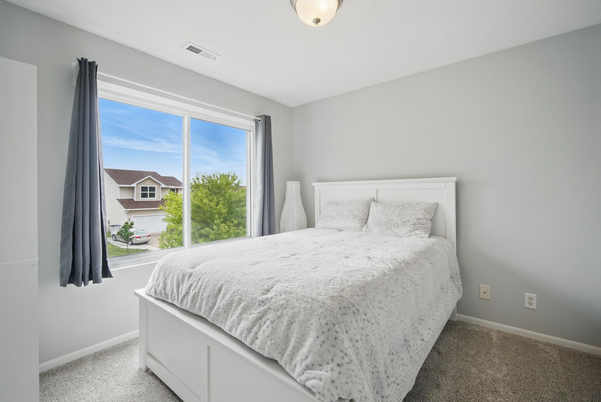 3055 E 52nd Street, Des Moines, Iowa image 15