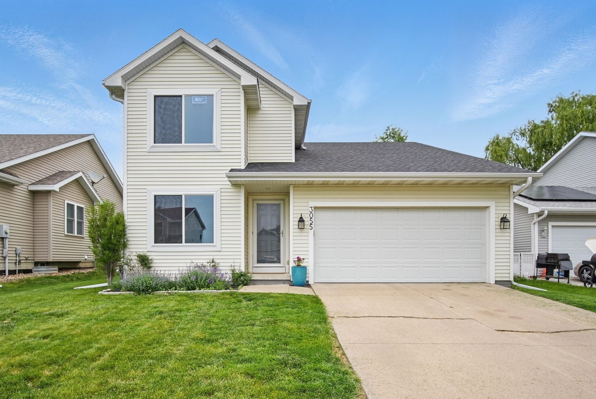 3055 E 52nd Street, Des Moines, Iowa image 1