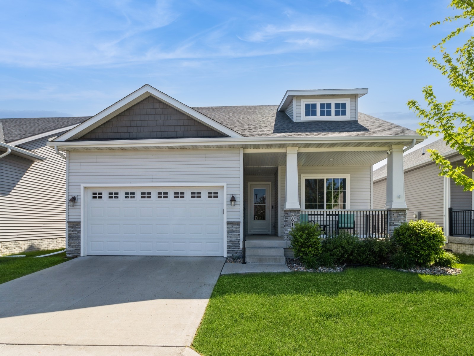 5617 Woodreed Lane, Johnston, Iowa image 1