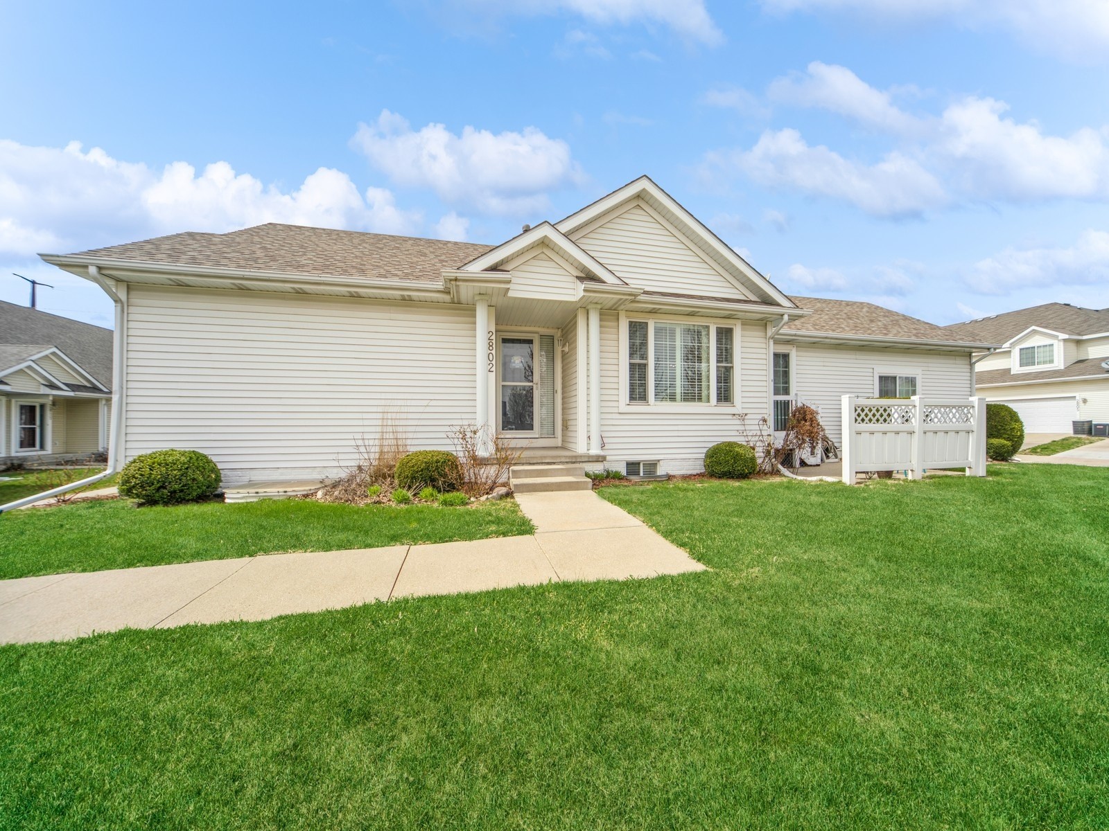 2802 Ithica Court, Altoona, Iowa image 1