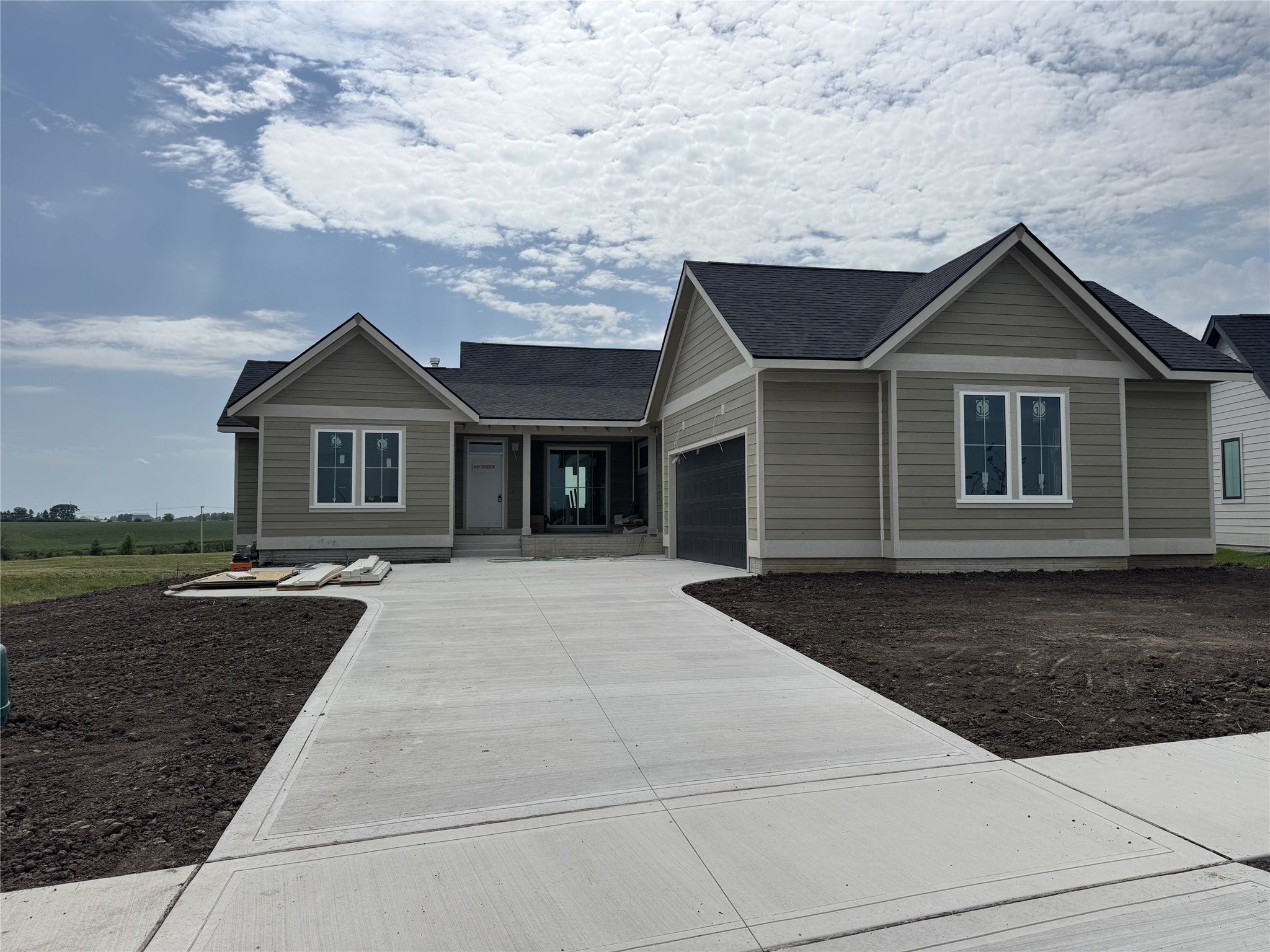 3150 N Brier Lake