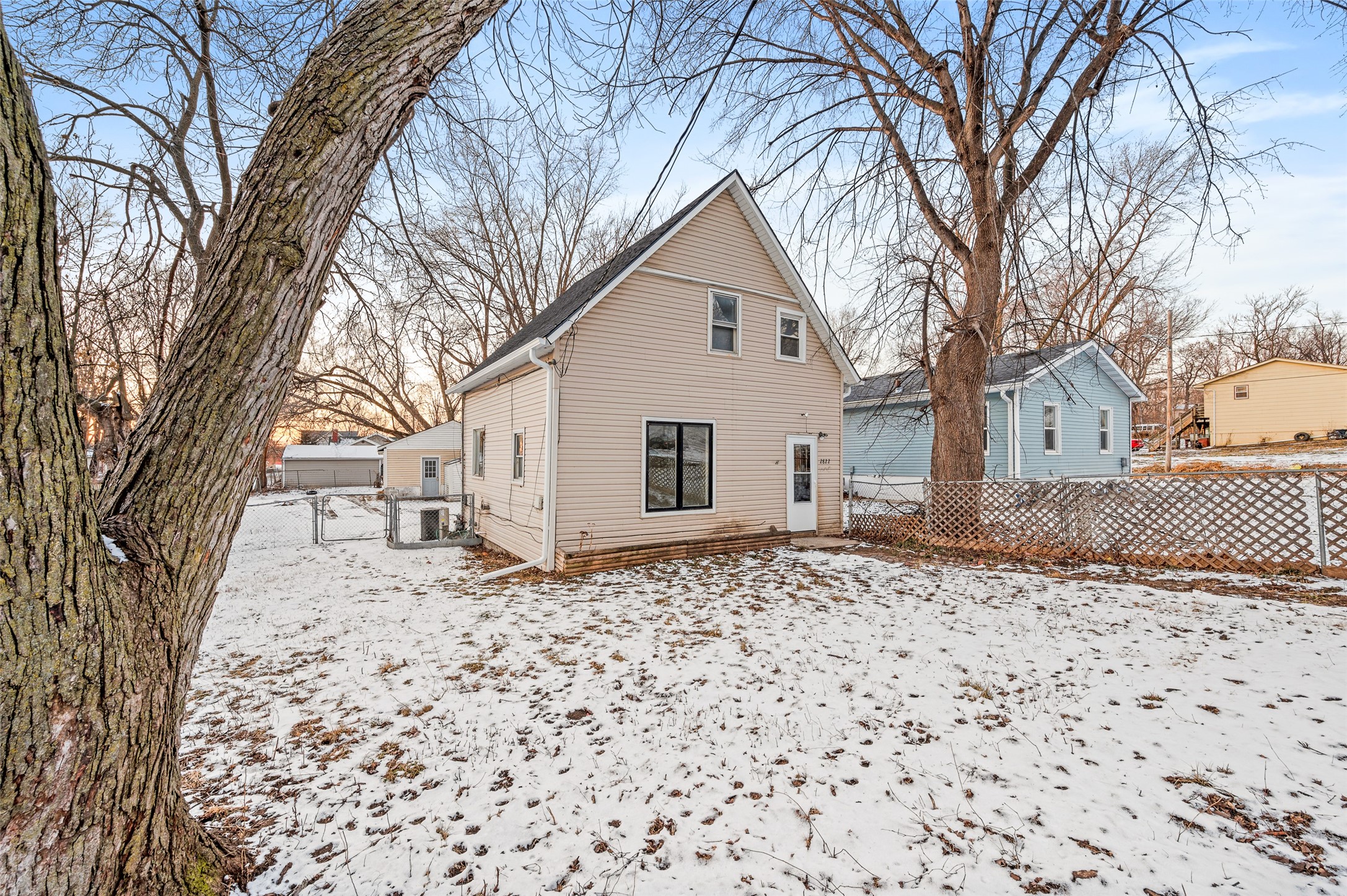 2822 1st Street, Des Moines, Iowa image 2