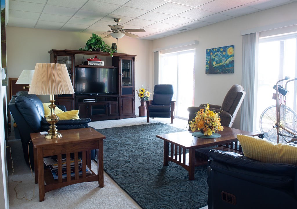 Ellston, Iowa, 50074, United States, 4 Bedrooms Bedrooms, ,4 BathroomsBathrooms,Residential,Active,2041609
