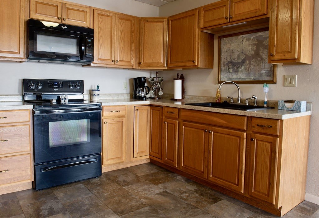 Ellston, Iowa, 50074, United States, 4 Bedrooms Bedrooms, ,4 BathroomsBathrooms,Residential,Active,2041609