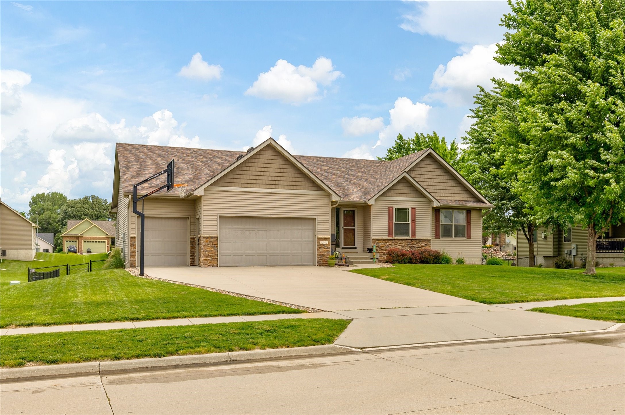 Photo 1 of 34 — 7343 Dusk Drive, Johnston, IA 50131