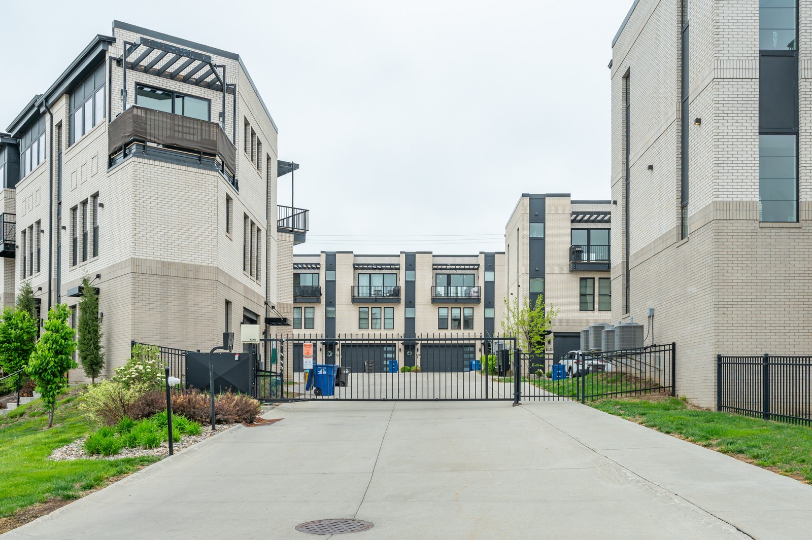 1327 Keosauqua Way, Des Moines, Iowa image 1
