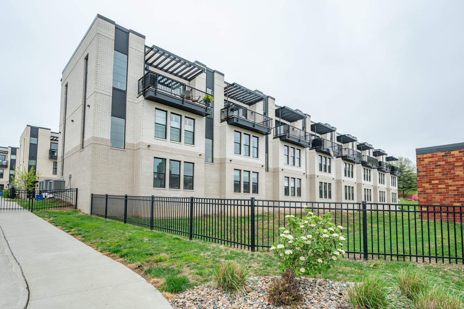 1327 Keosauqua Way, Des Moines, Iowa image 24