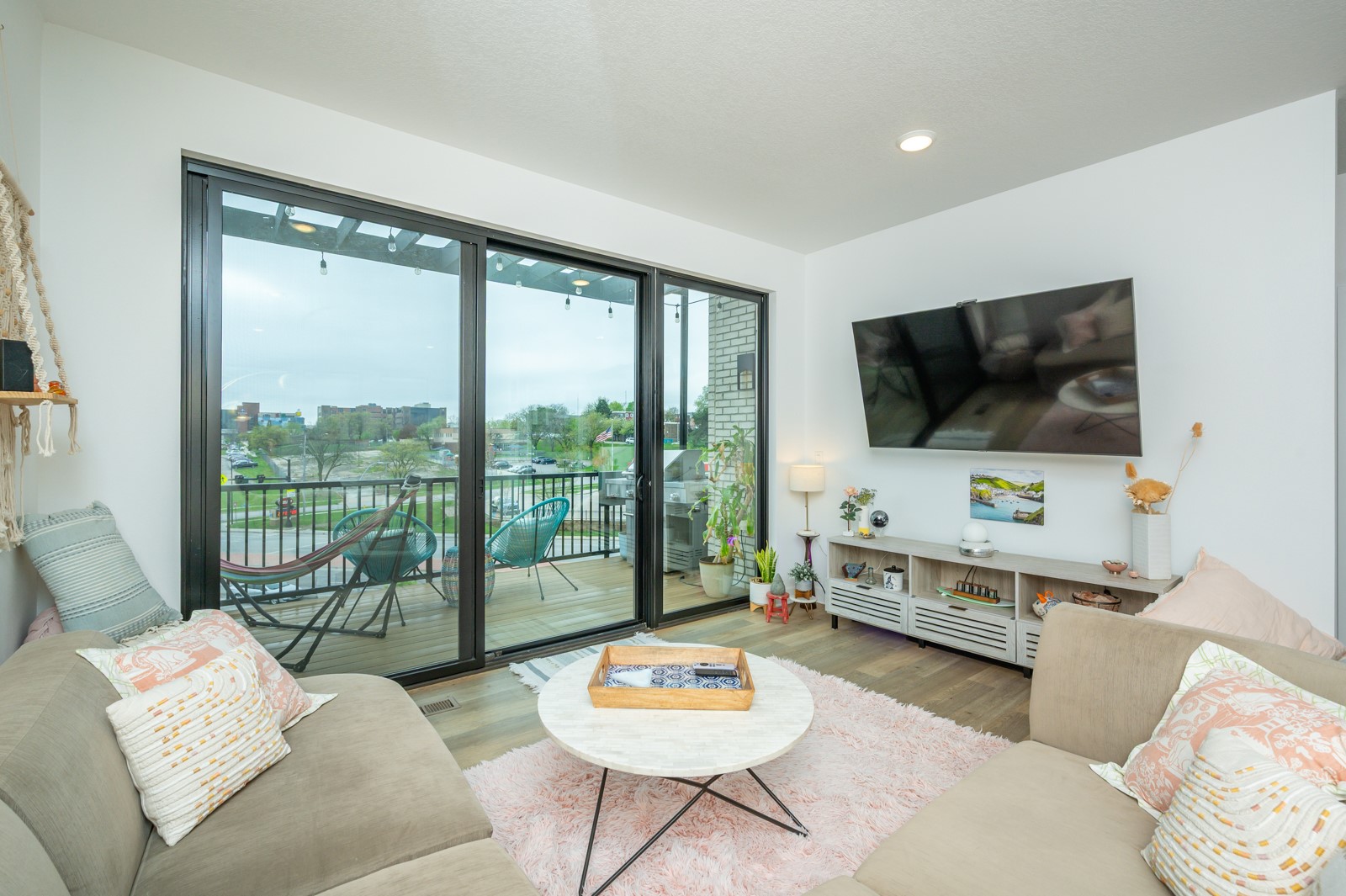 1327 Keosauqua Way, Des Moines, Iowa image 9