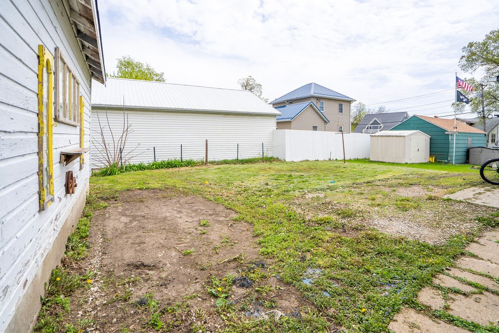 408 E 5th Street, Newton, Iowa image 26