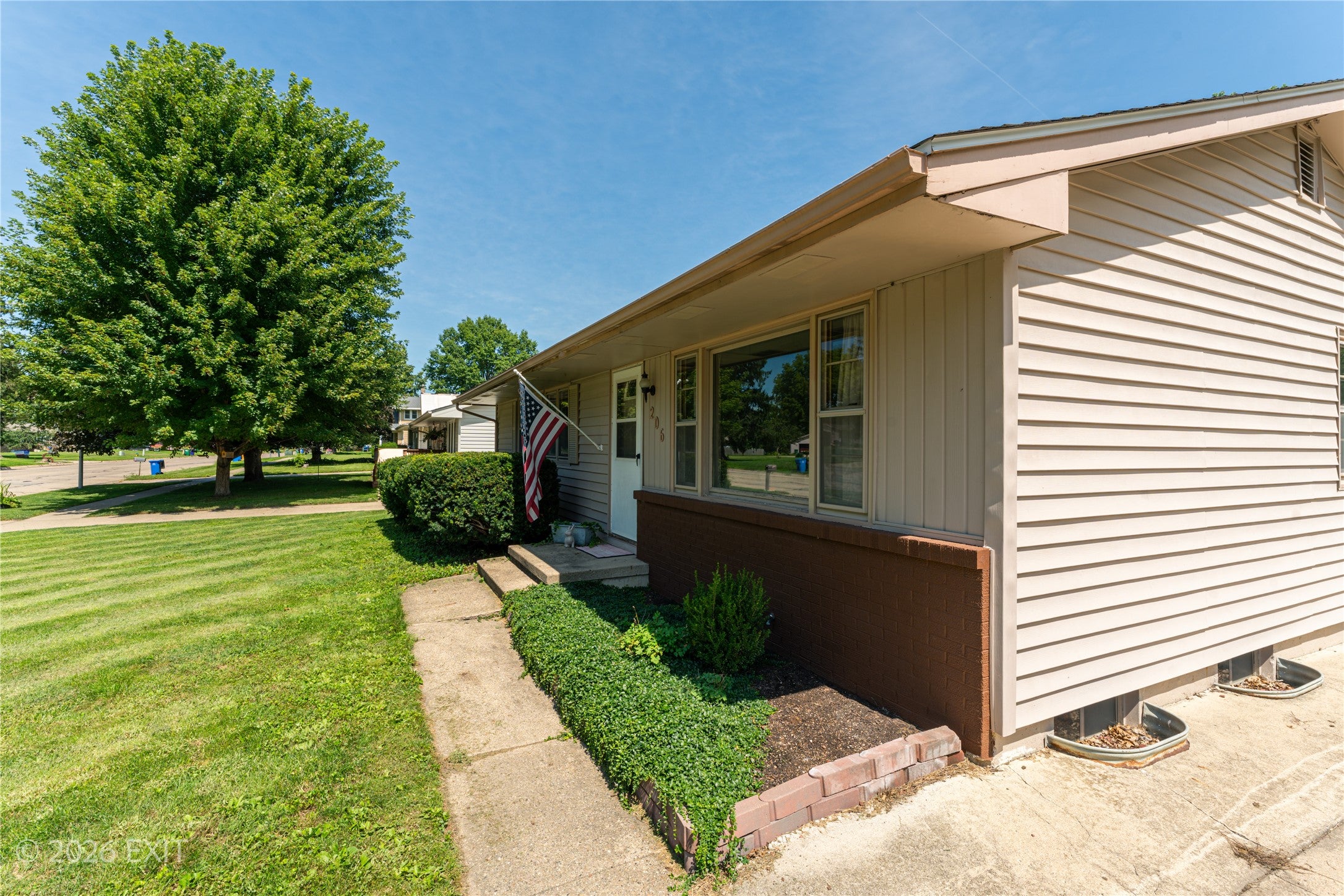 206 S Kenwood Boulevard - Photo 4