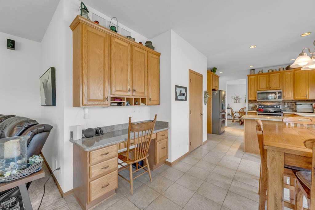 4911 Hemingway Drive, Ames, Iowa image 19