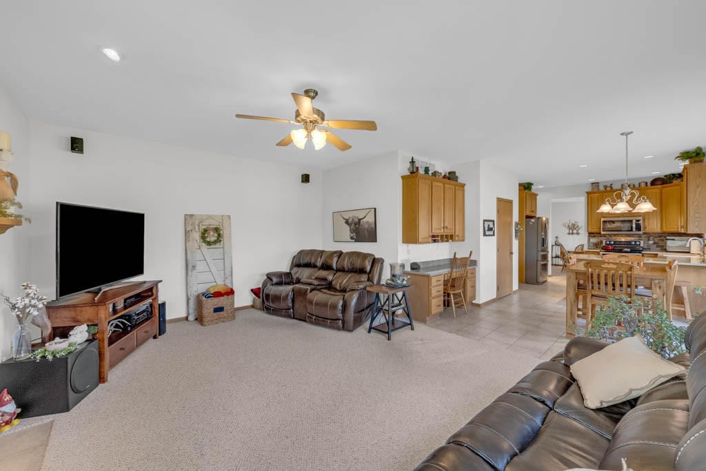 4911 Hemingway Drive, Ames, Iowa image 17