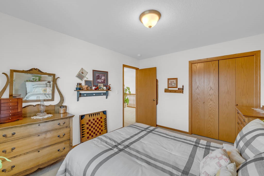 4911 Hemingway Drive, Ames, Iowa image 28