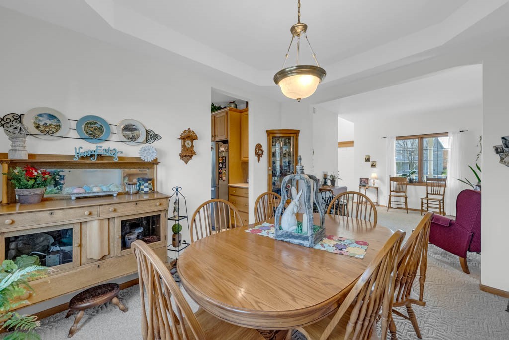 4911 Hemingway Drive, Ames, Iowa image 9