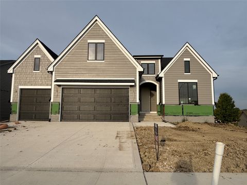 1207 S 92nd Street West Des Moines IA 50266