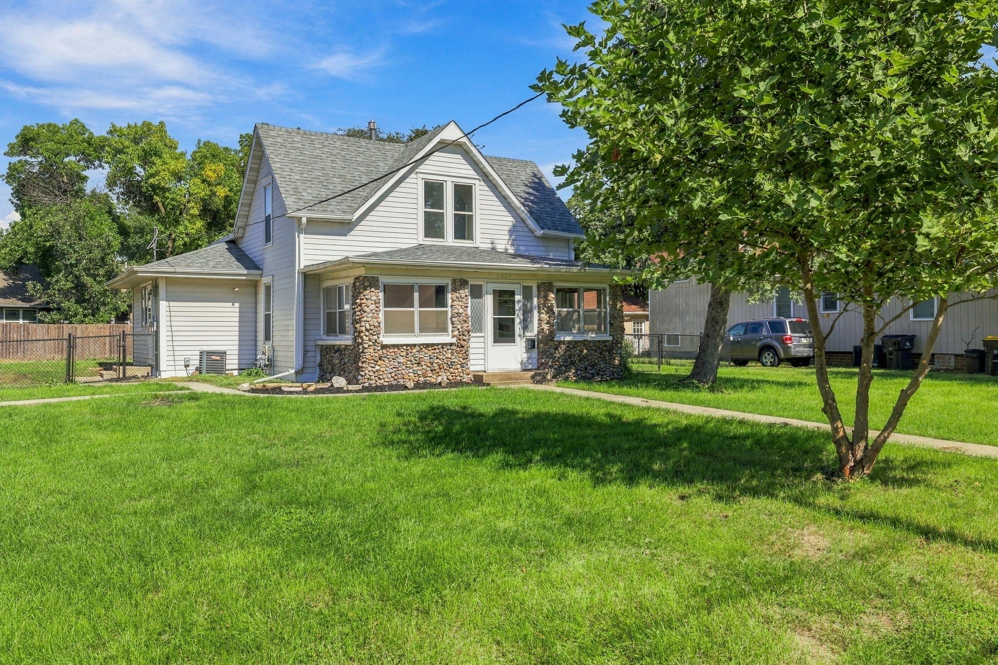 1624 Main Street