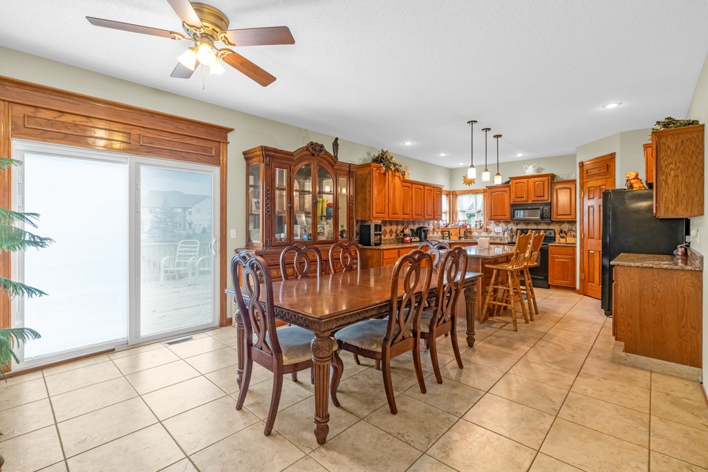 8864 NW Beaver Drive, Johnston, Iowa image 9
