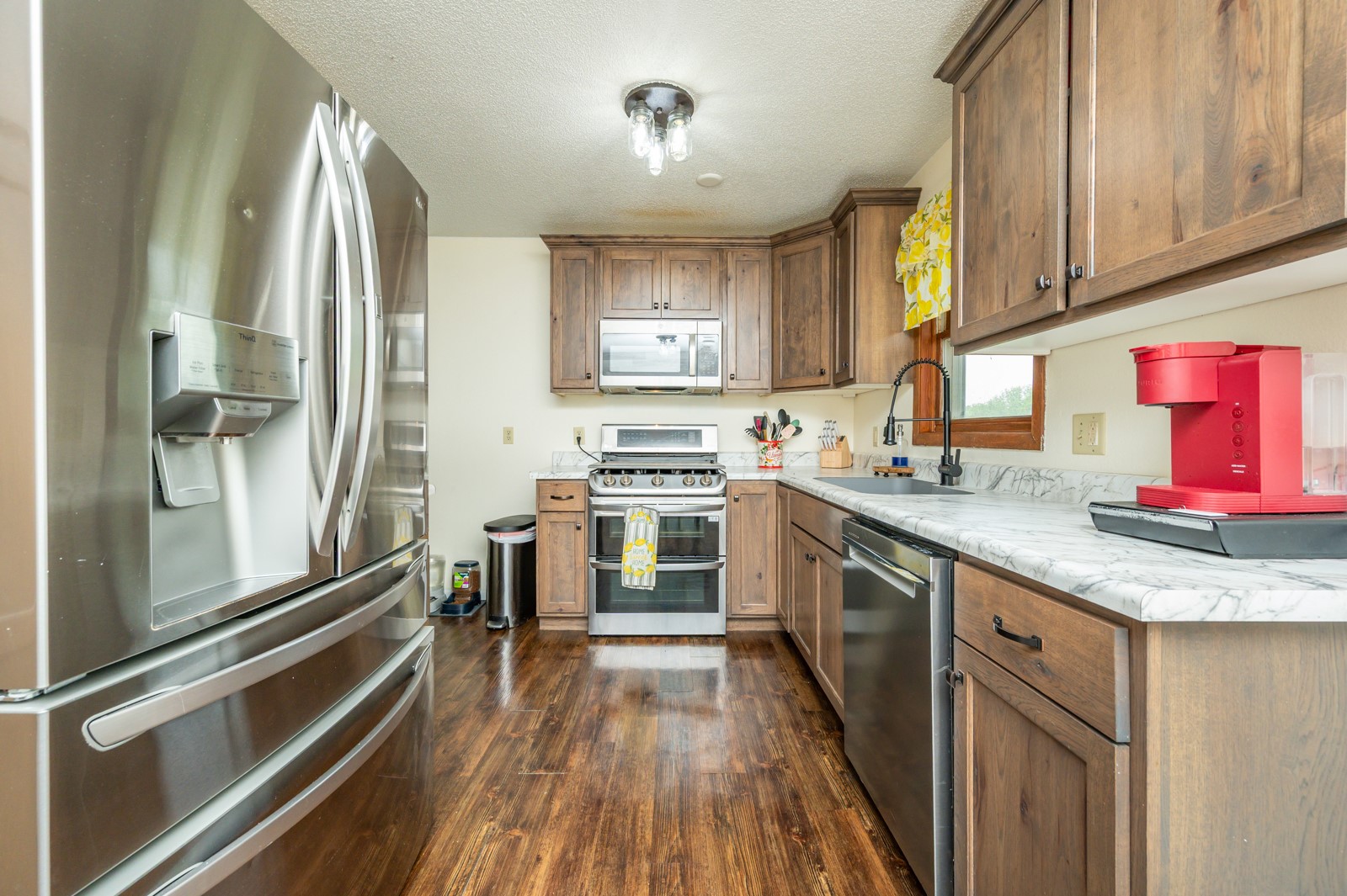 927 E 7th Street, Newton, Iowa image 8