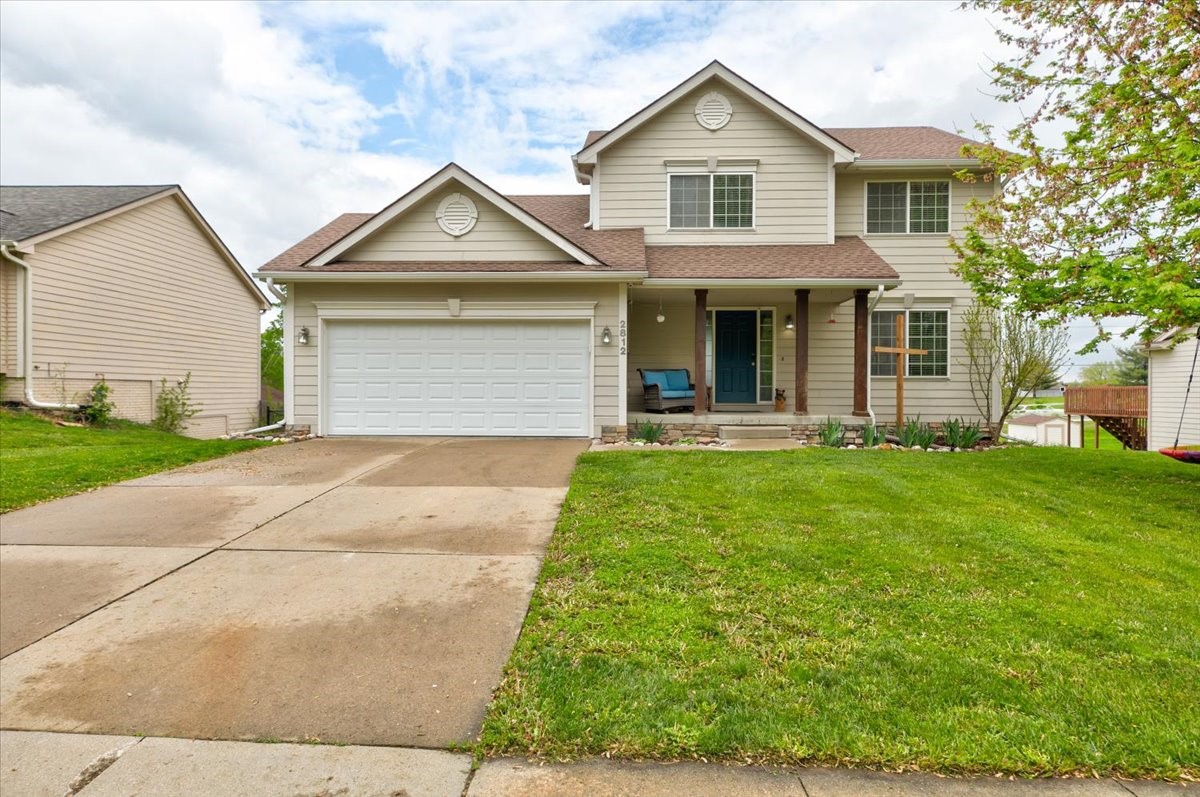 2812 E Kenyon Avenue, Des Moines, Iowa image 1