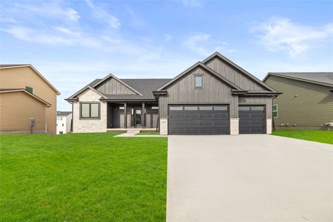 Homes For Sale - 315 NW Red Oak Drive<br/> Waukee, IA 50263