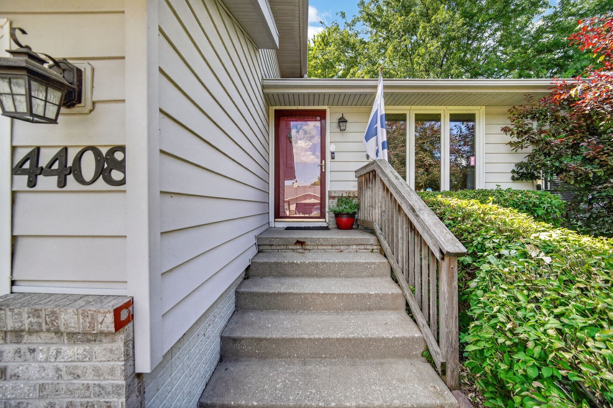 4408 50th Street - Photo 3
