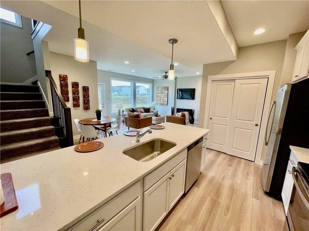 5426 153rd Street, Urbandale, Iowa image 8