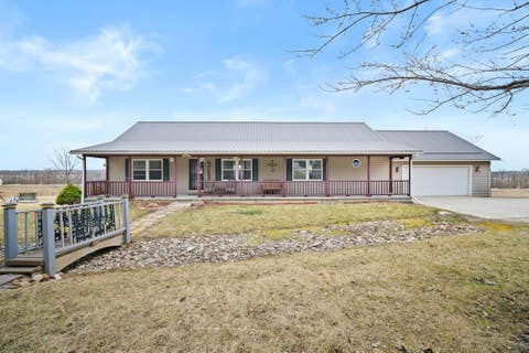 Homes For Sale - 13085 Mckimber Trail<br/> Indianola, IA 50125