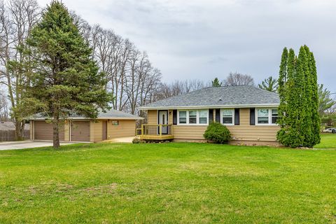 9376 Blue Street Norwalk IA 50211