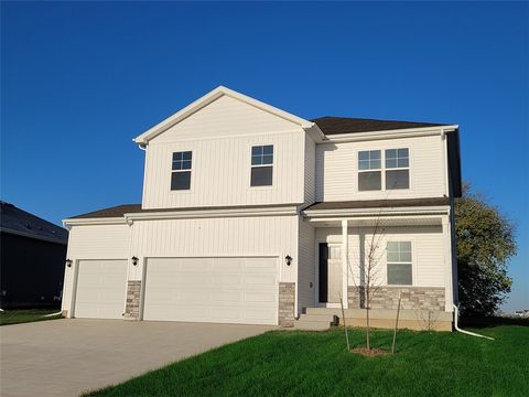 Single Family Residence in Urbandale IA 4731 172nd Way.jpg