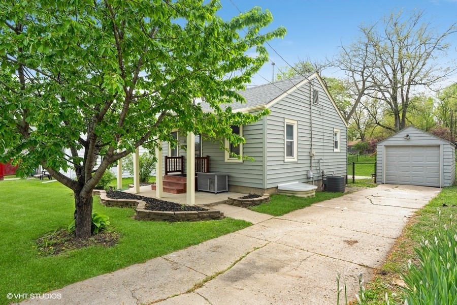 512 14th Street, West Des Moines, Iowa image 2