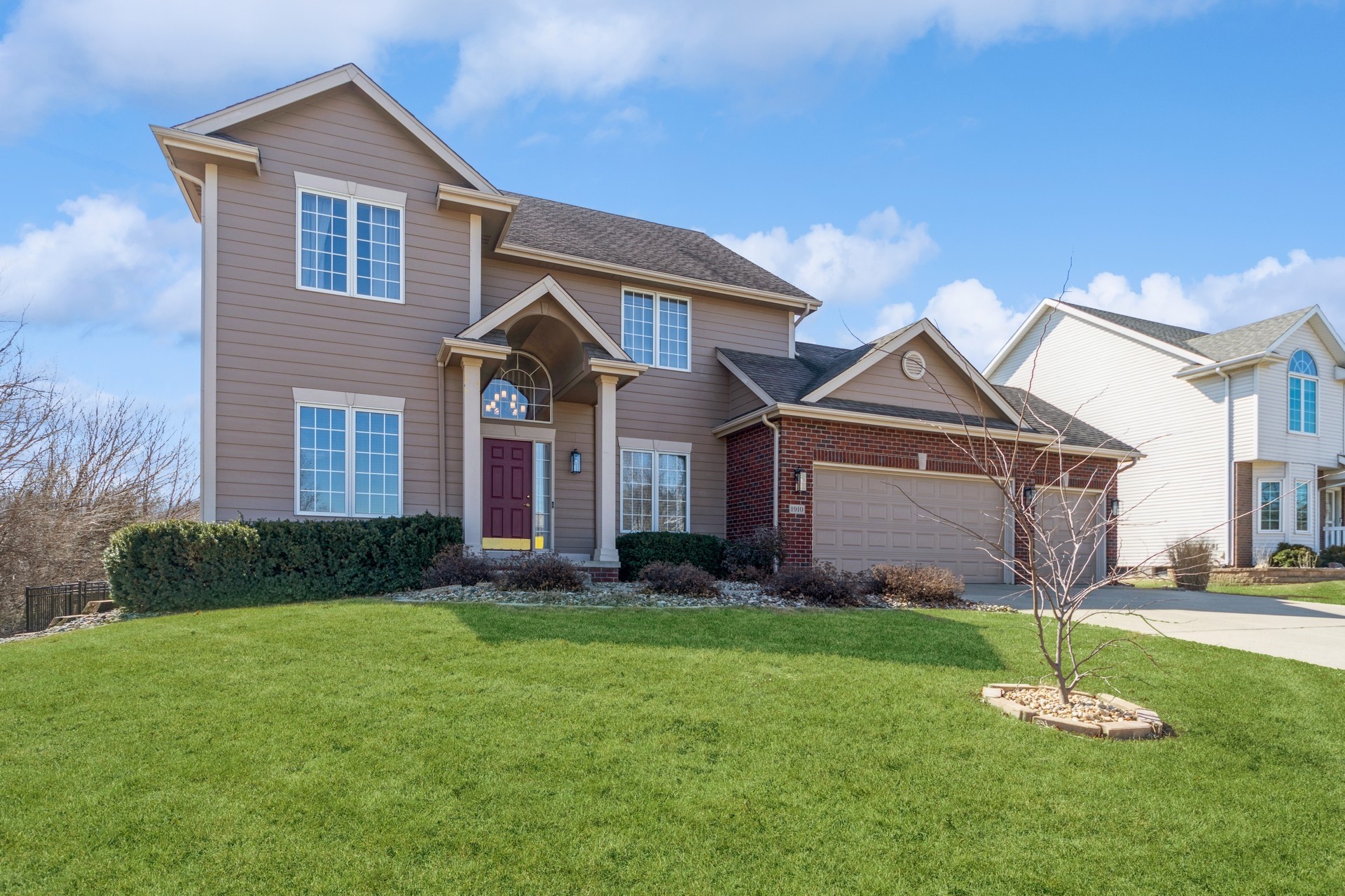 1910 SE Olson Drive, Waukee, Iowa image 1