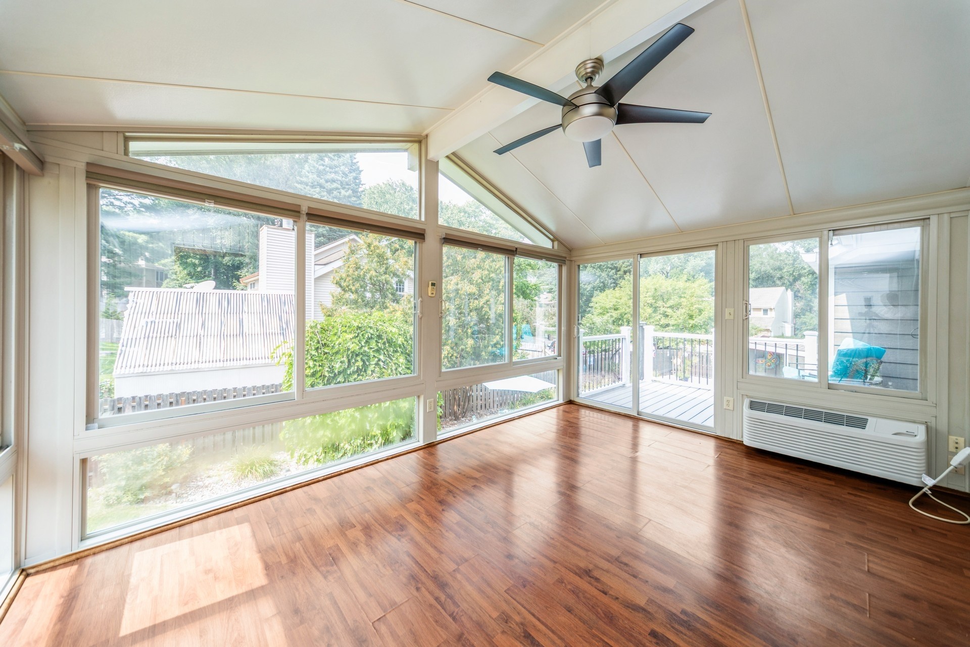 West Des Moines, Iowa 50265, United States, 3 Bedrooms Bedrooms, ,2 BathroomsBathrooms,Residential,Pending,183121