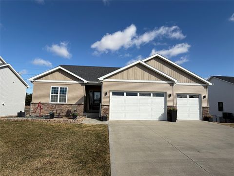 726 E 26th Street N Newton IA 50208