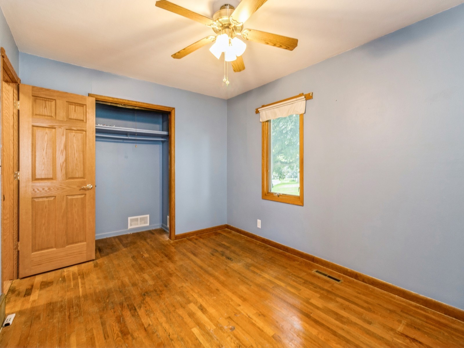 602 E 22nd Street, Newton, Iowa image 9