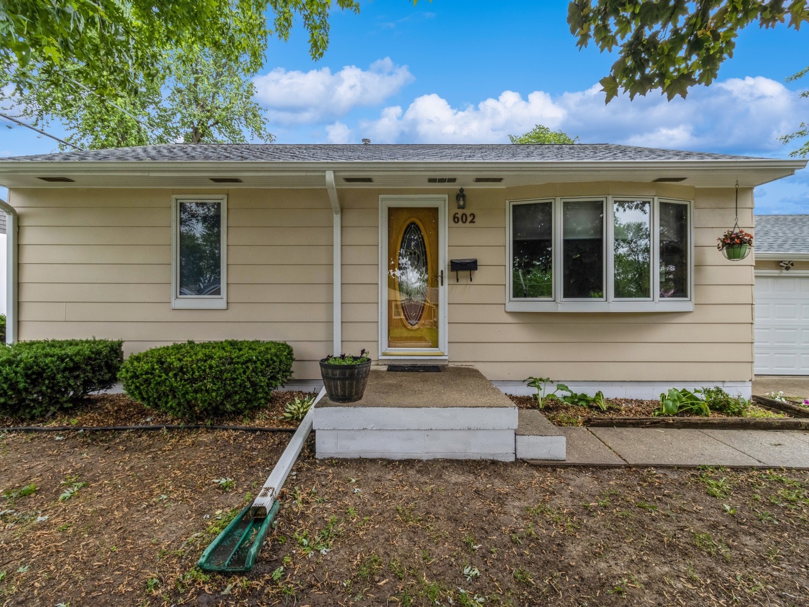 602 E 22nd Street, Newton, Iowa image 4