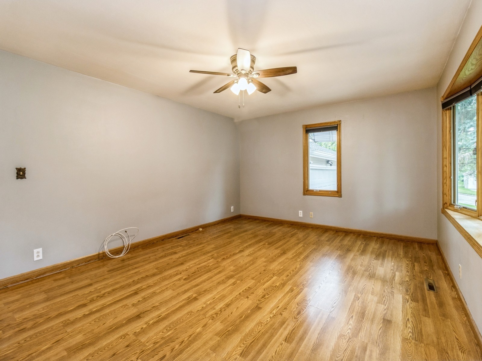 602 E 22nd Street, Newton, Iowa image 6