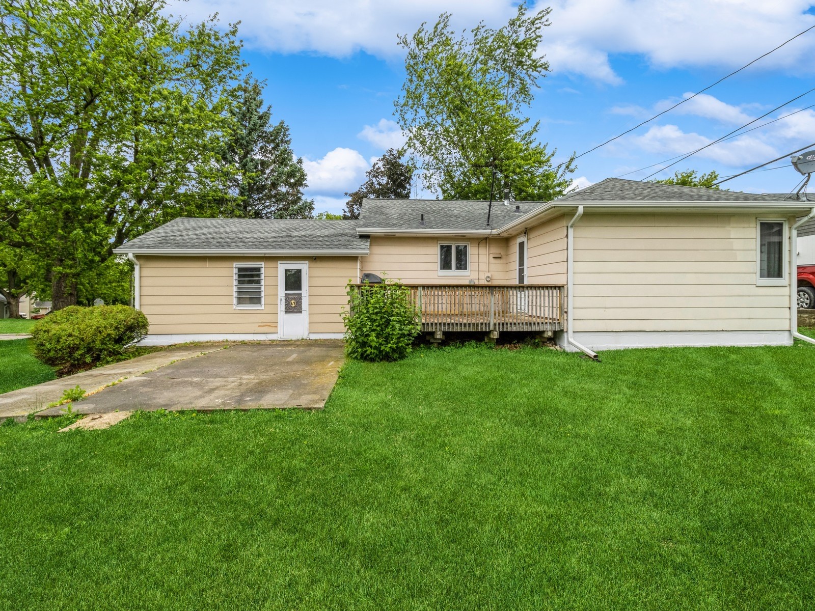 602 E 22nd Street, Newton, Iowa image 34
