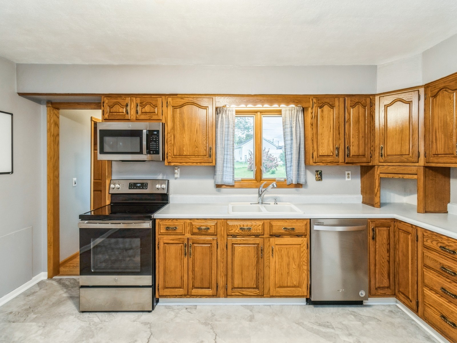 602 E 22nd Street, Newton, Iowa image 17