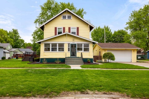 Homes For Sale - 1122 3rd Street<br/> Boone, IA 50036