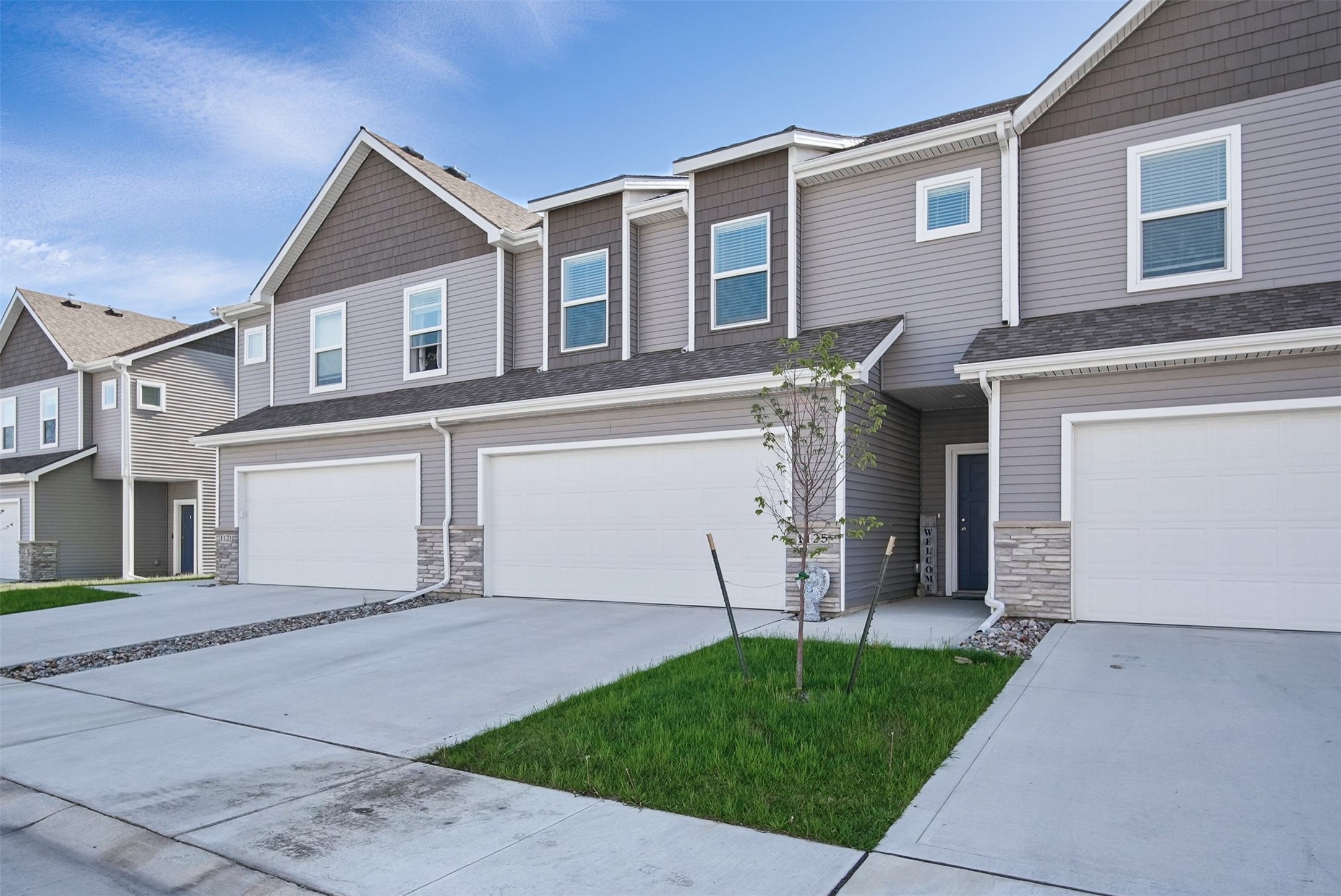 1125 NW 33rd Lane, Ankeny, Iowa image 2
