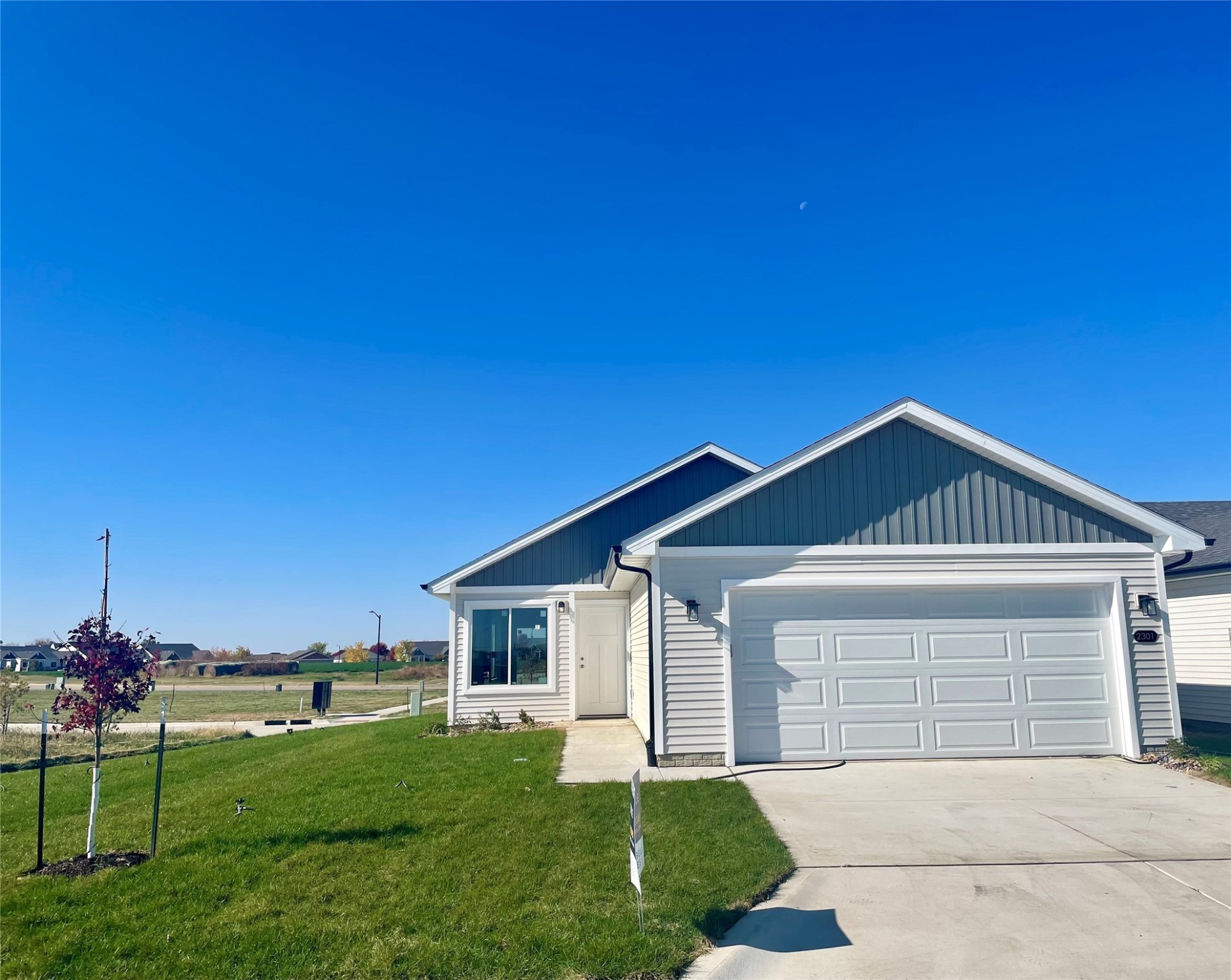 2301 Legacy Drive, Norwalk, Iowa image 1