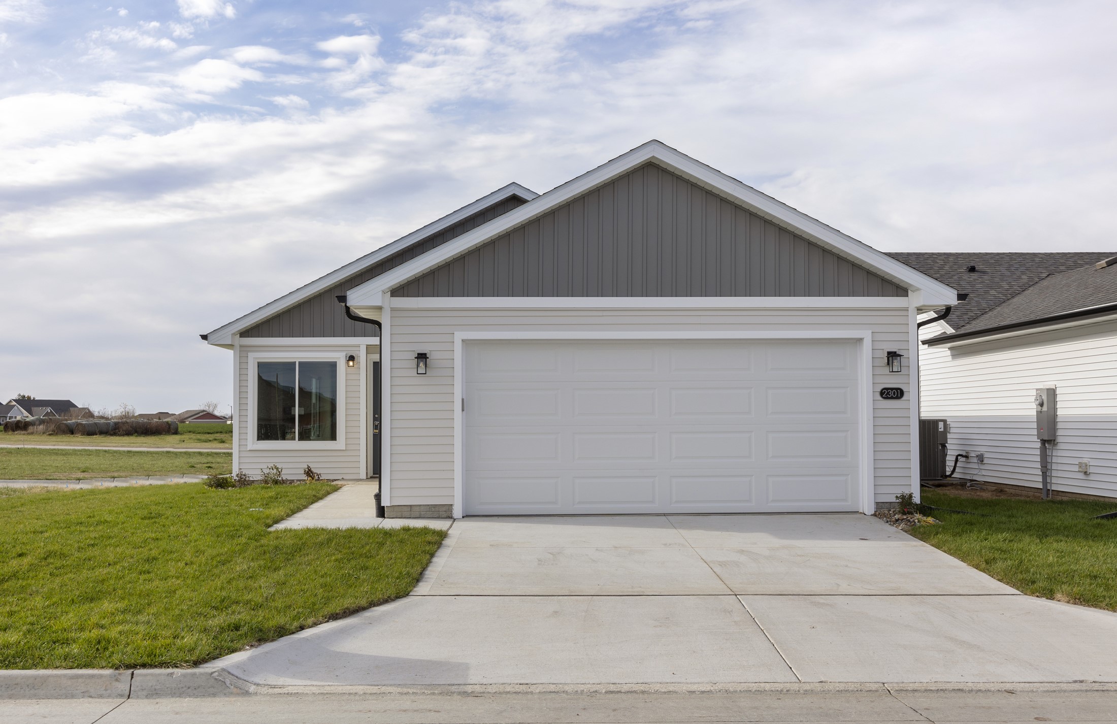 2301 Legacy Drive, Norwalk, Iowa image 2