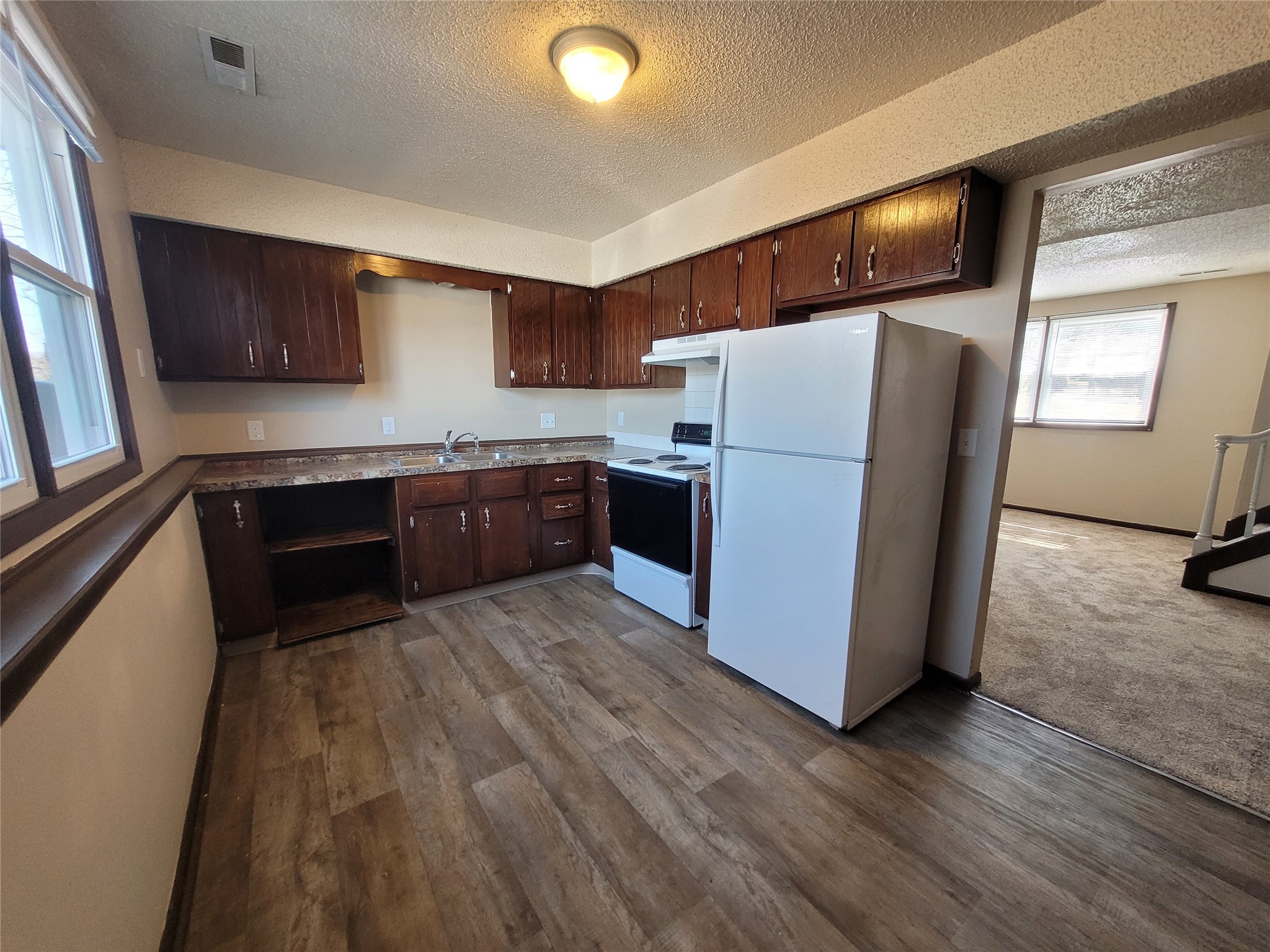 303 Porter Avenue, Des Moines, Iowa image 2